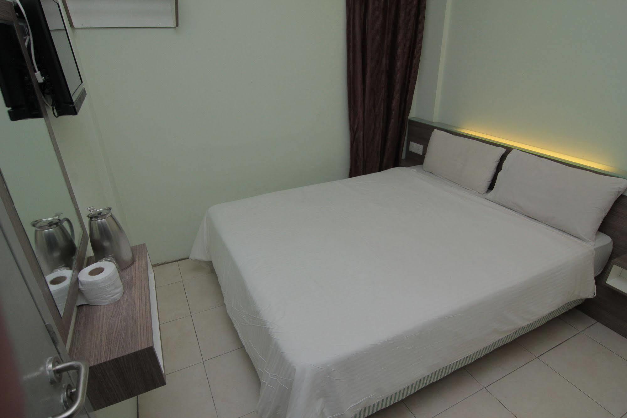 Qish Hotel Malacca Buitenkant foto