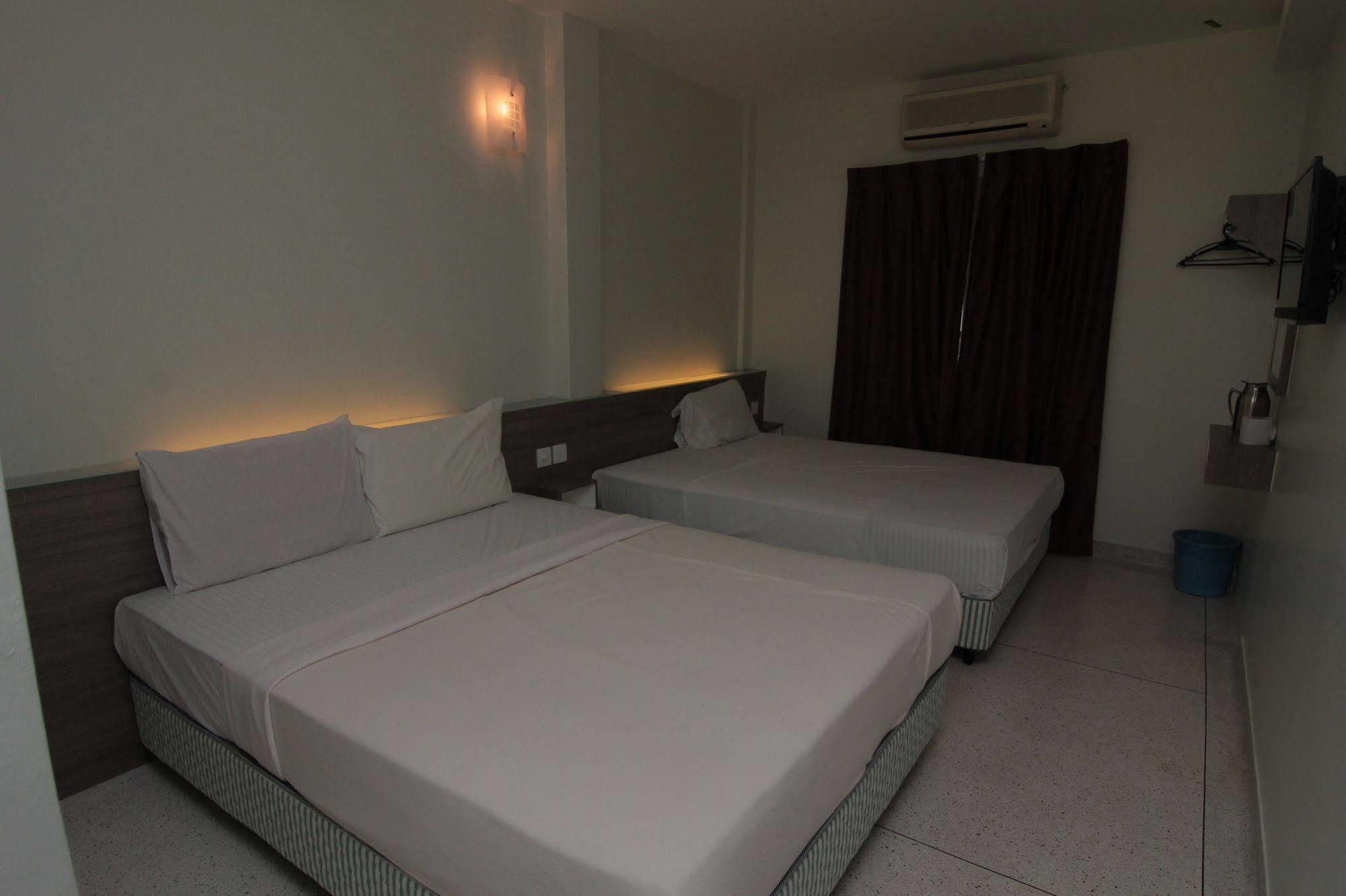 Qish Hotel Malacca Buitenkant foto