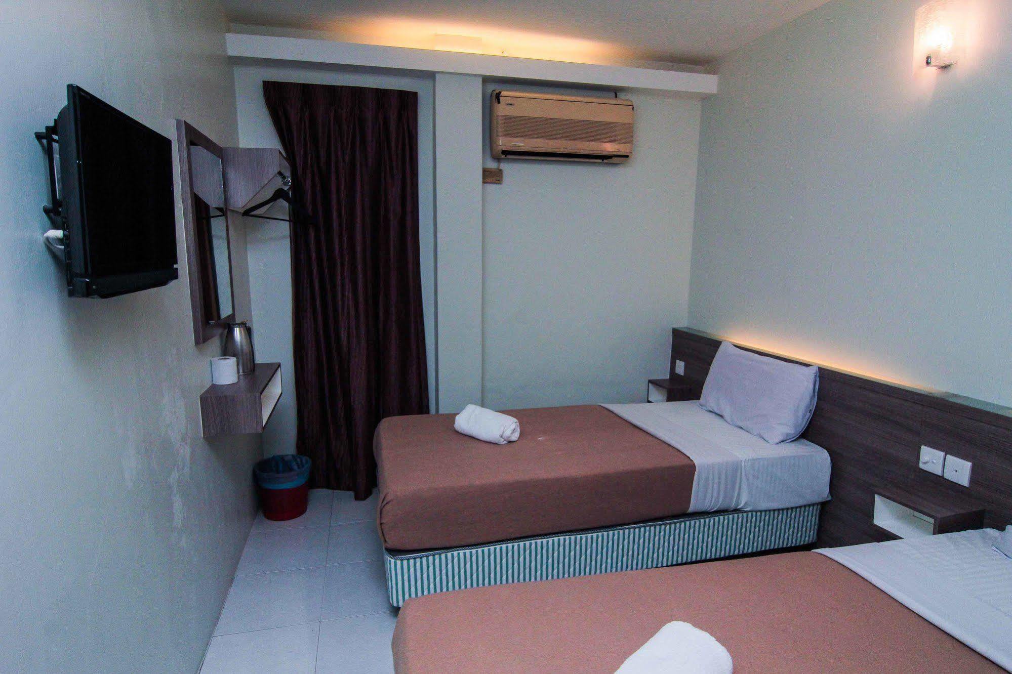 Qish Hotel Malacca Buitenkant foto